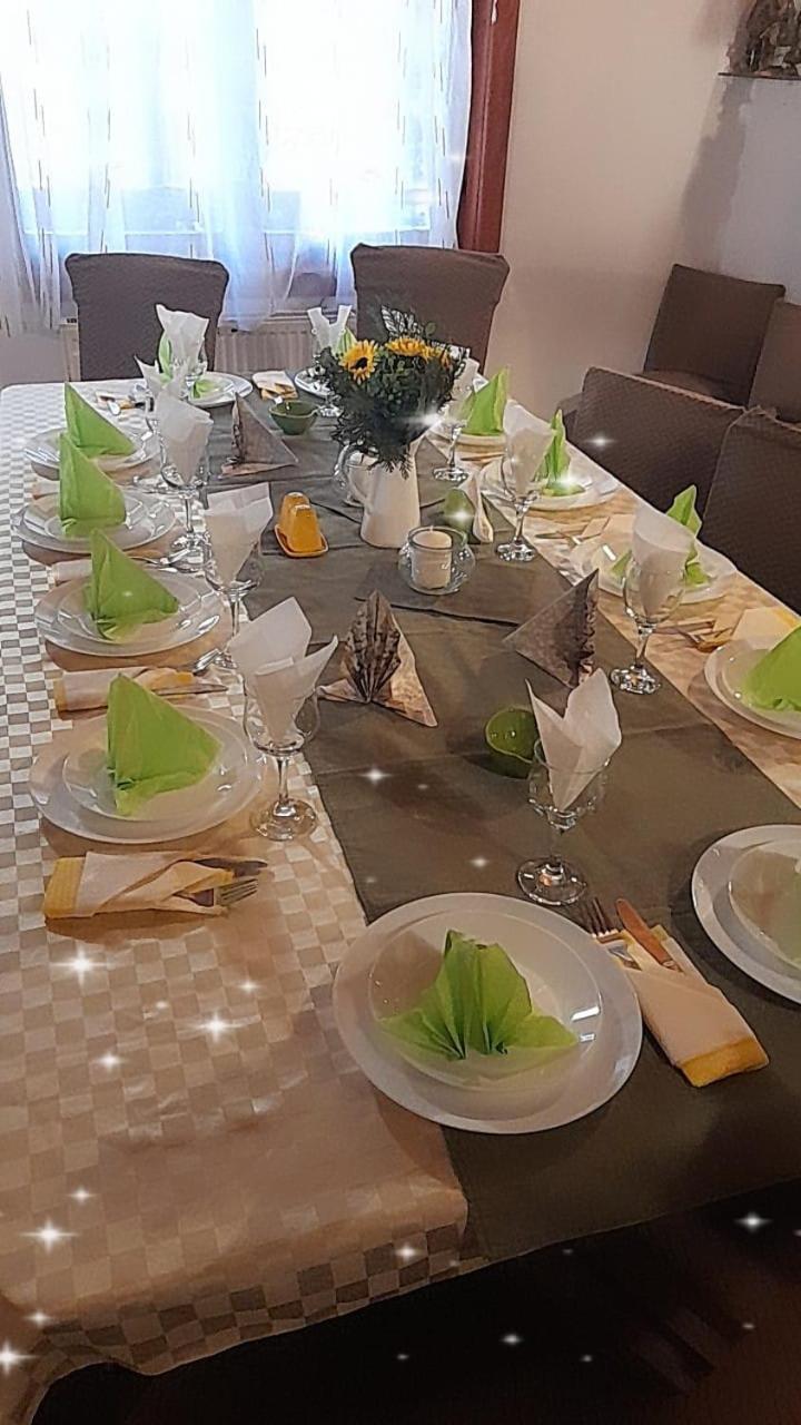 Family House Villa Busteni Ngoại thất bức ảnh